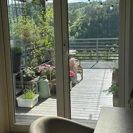 Stort Hus Med Utsikt, Hage Og Veranda Kristiansand