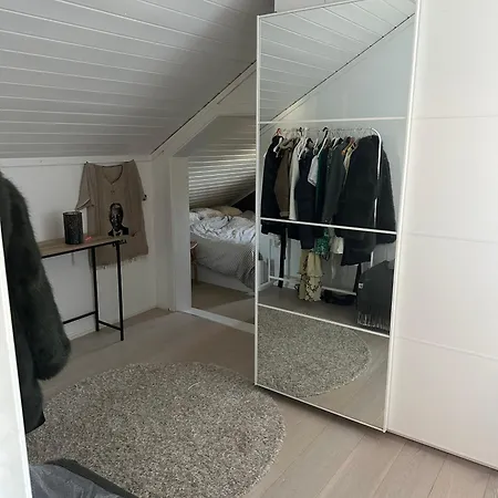 Nyaraló Stort Hus Med Utsikt, Hage Og Veranda *