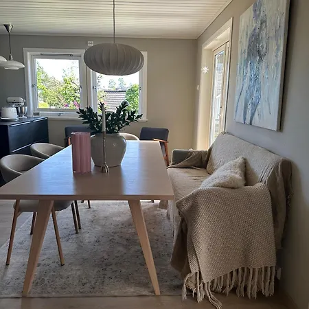 Stort Hus Med Utsikt, Hage Og Veranda * Kristiansand